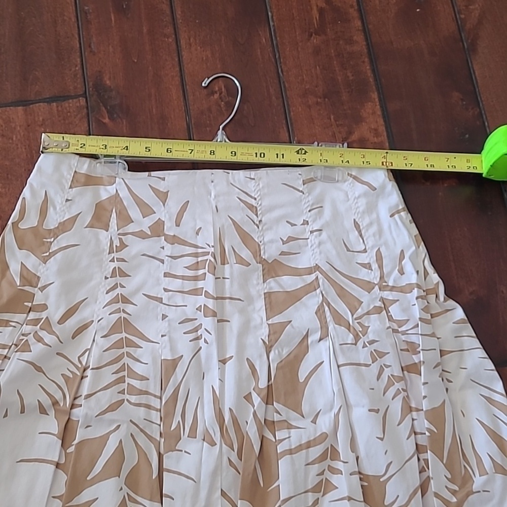 Talbots Tan/White Tropical Print Pleated Skirt Size 10 - Picture 5 of 7